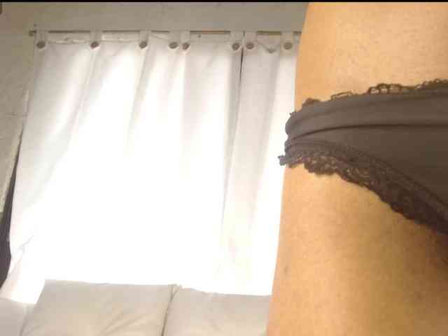 antonella-pink webcam