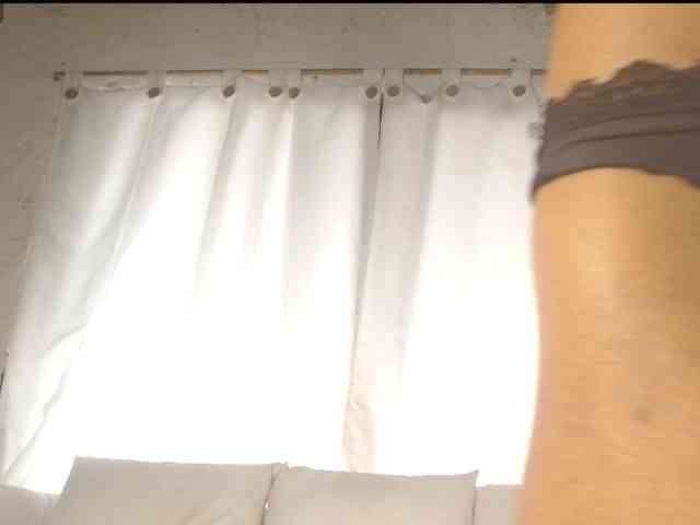 antonella-pink webcam