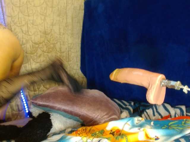 kattislutt77 live cam on BongaCams