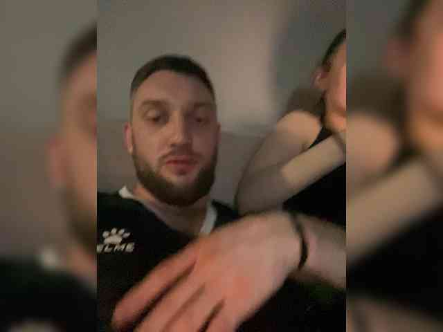 EJEJ00