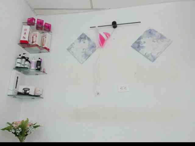 hanna-rodriguezz webcam
