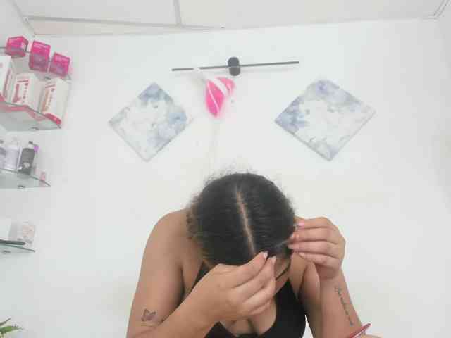 hanna-rodriguezz webcam