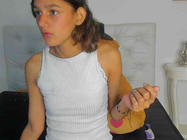 LuisaSterling webcam