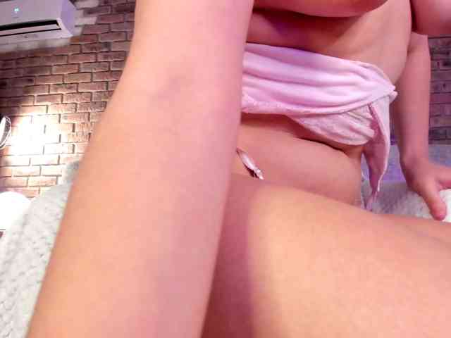 Synrix's webcam live show