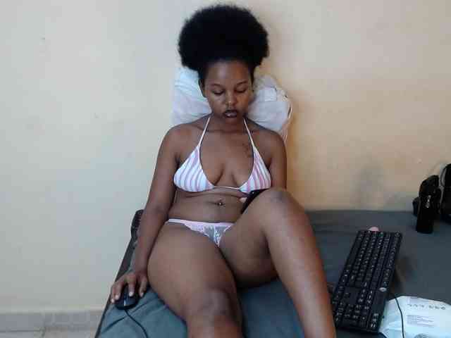caramelseduction254 webcam