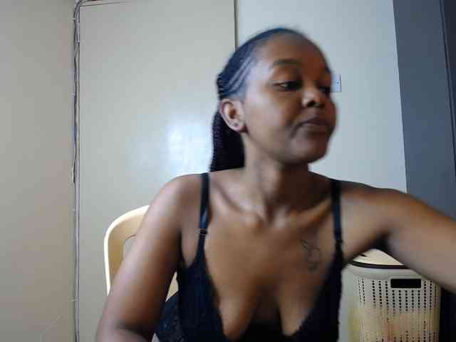 caramelseduction254 webcam