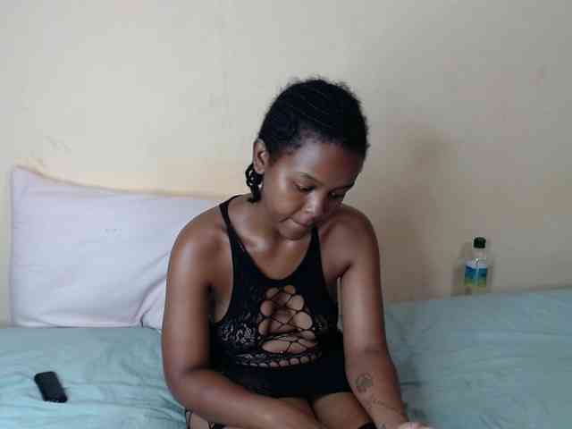 caramelseduction254 webcam