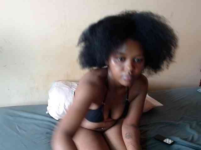 caramelseduction254 webcam