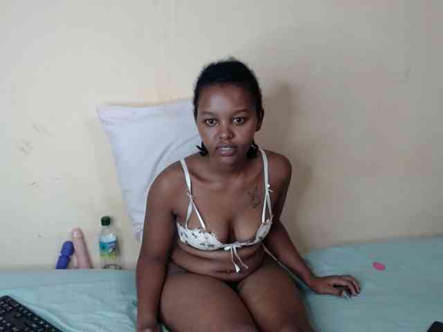 caramelseduction254 webcam