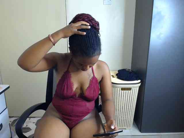 caramelseduction254 webcam