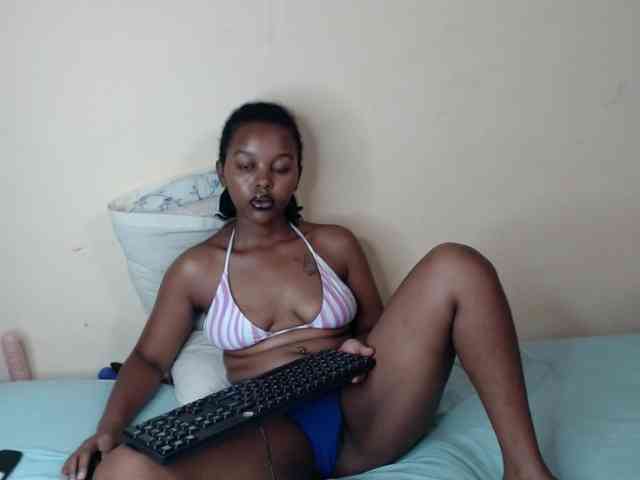caramelseduction254 webcam