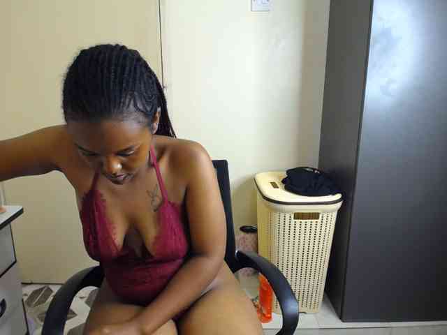 caramelseduction254 webcam