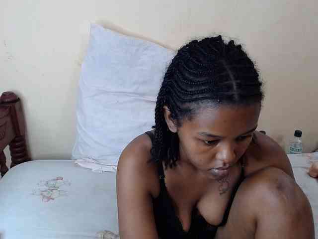 caramelseduction254 webcam