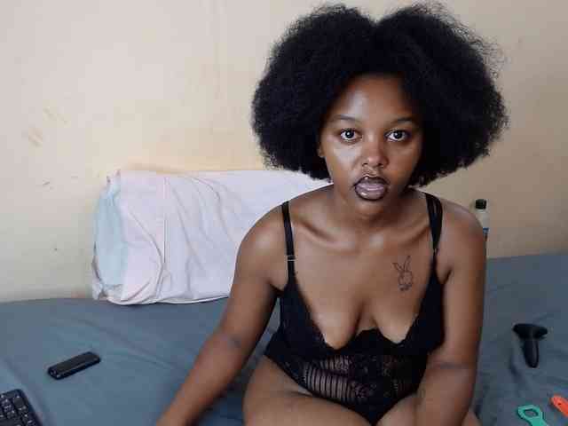 caramelseduction254 webcam