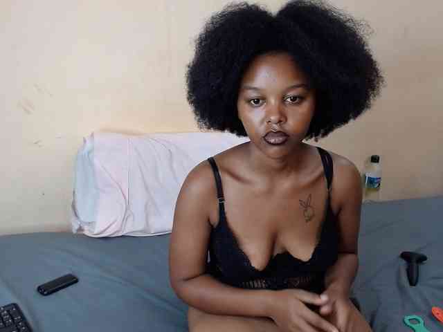 caramelseduction254 webcam