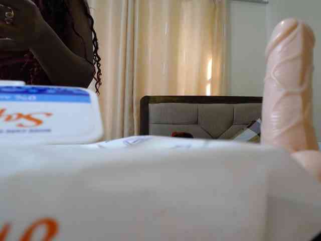 caramelseduction254 webcam