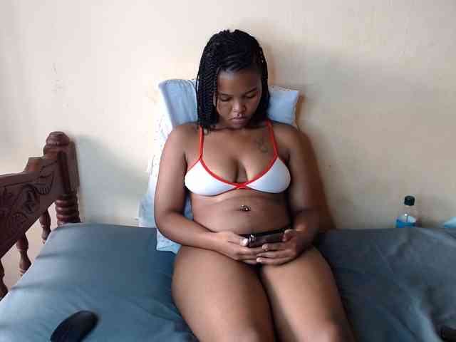 caramelseduction254 webcam