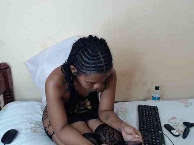 caramelseduction254 webcam