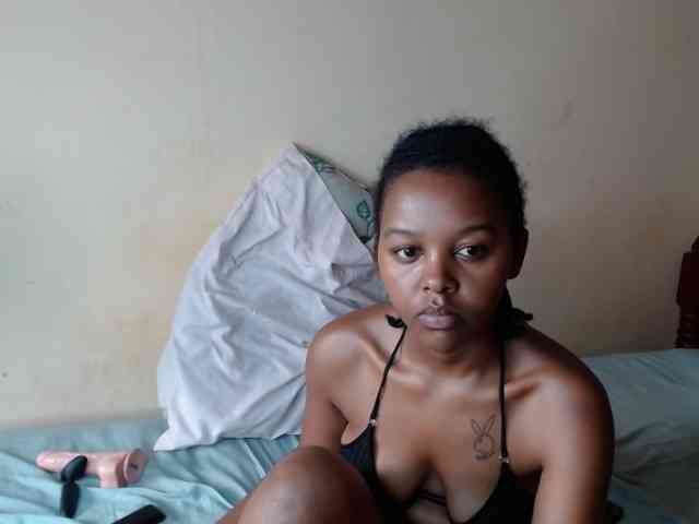 caramelseduction254 webcam