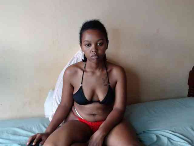 caramelseduction254 webcam