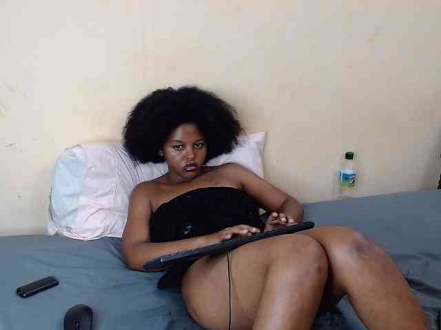 caramelseduction254 webcam