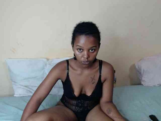 caramelseduction254 webcam