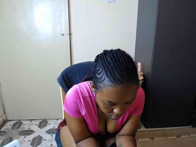 caramelseduction254 webcam