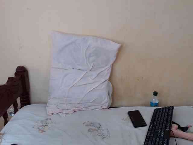 caramelseduction254 webcam