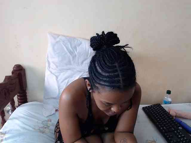 caramelseduction254 webcam