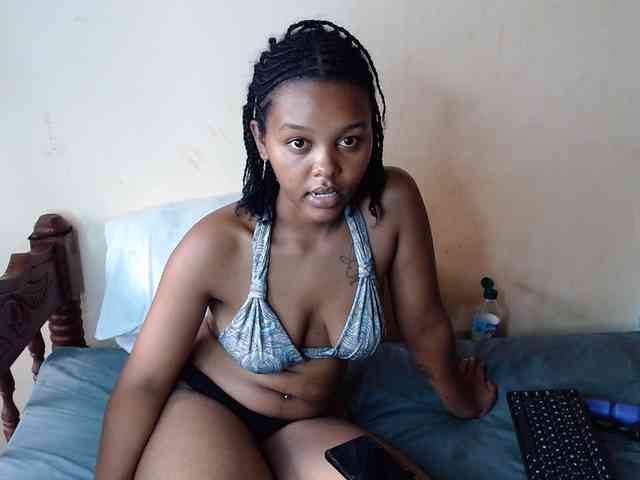 caramelseduction254 webcam