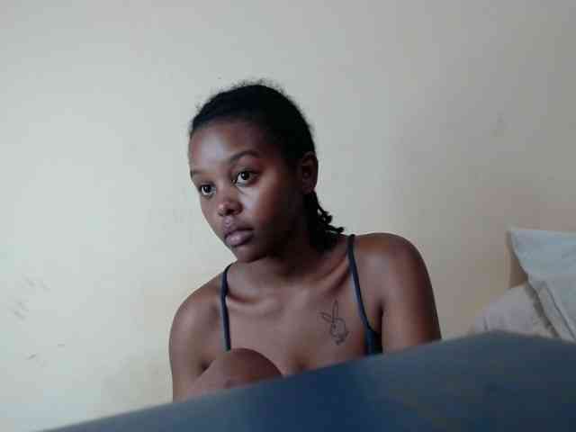 caramelseduction254 webcam