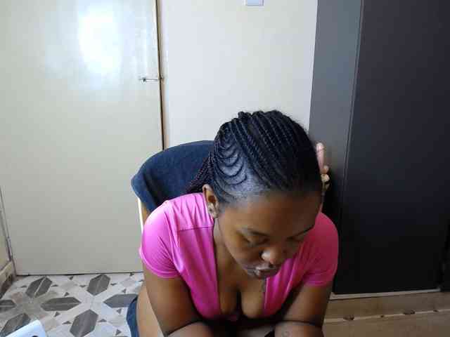 caramelseduction254 webcam
