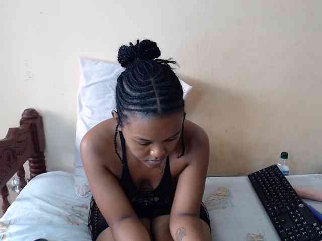 caramelseduction254 webcam