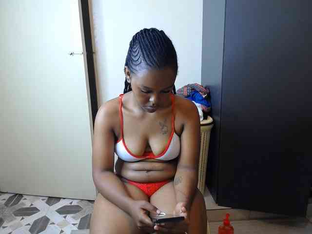 caramelseduction254 webcam