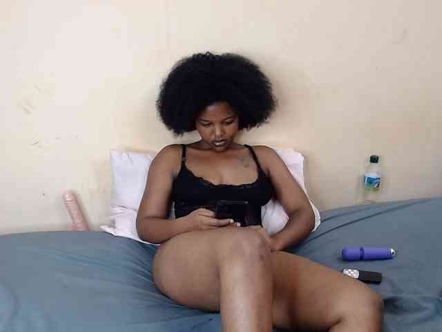 caramelseduction254 webcam