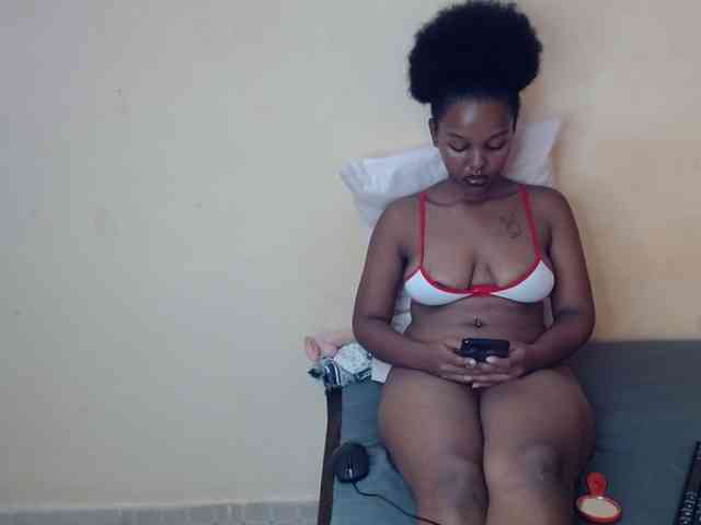 caramelseduction254 webcam