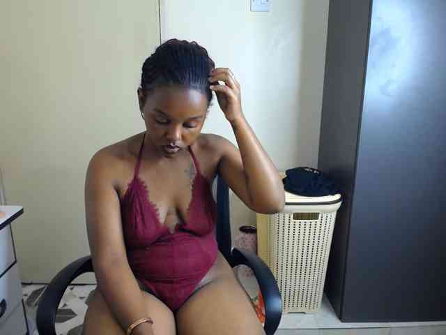 caramelseduction254 webcam