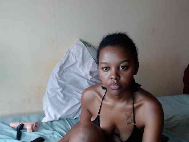 caramelseduction254 webcam
