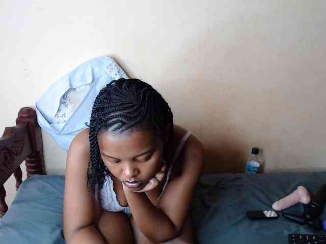 caramelseduction254 webcam