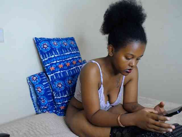 caramelseduction254 webcam