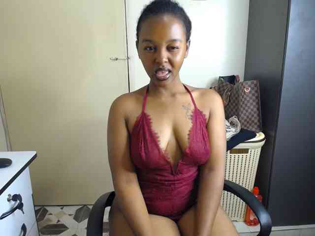 caramelseduction254 webcam
