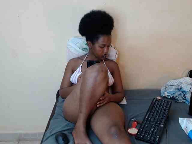 caramelseduction254 webcam