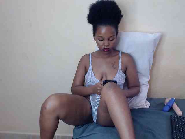 caramelseduction254 webcam