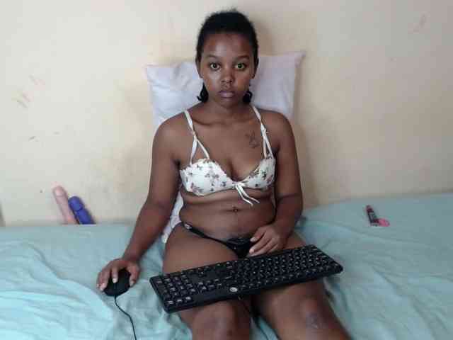 caramelseduction254 webcam