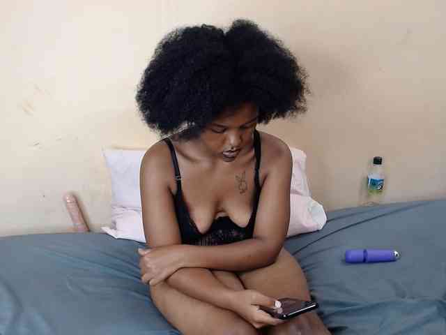 caramelseduction254 webcam