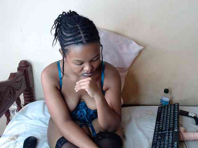 caramelseduction254 webcam