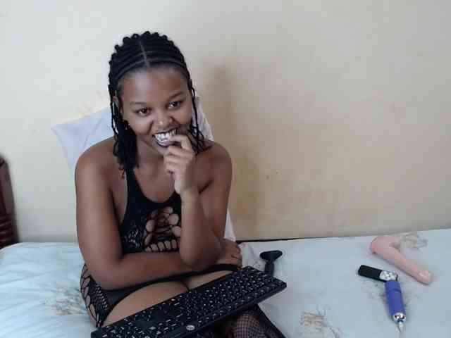 caramelseduction254 webcam