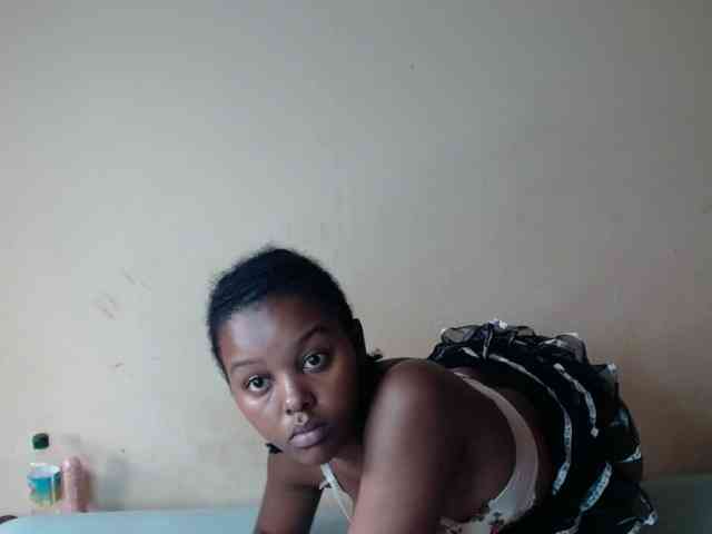 caramelseduction254 webcam