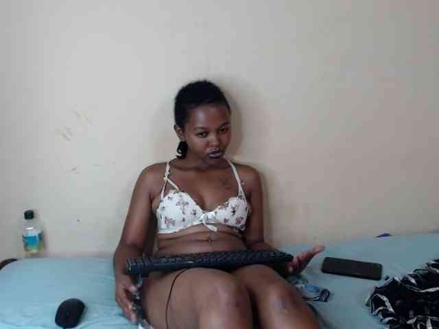 caramelseduction254 webcam