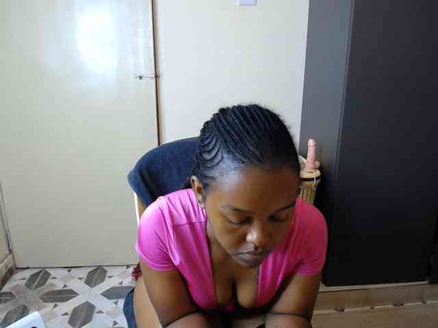 caramelseduction254 webcam